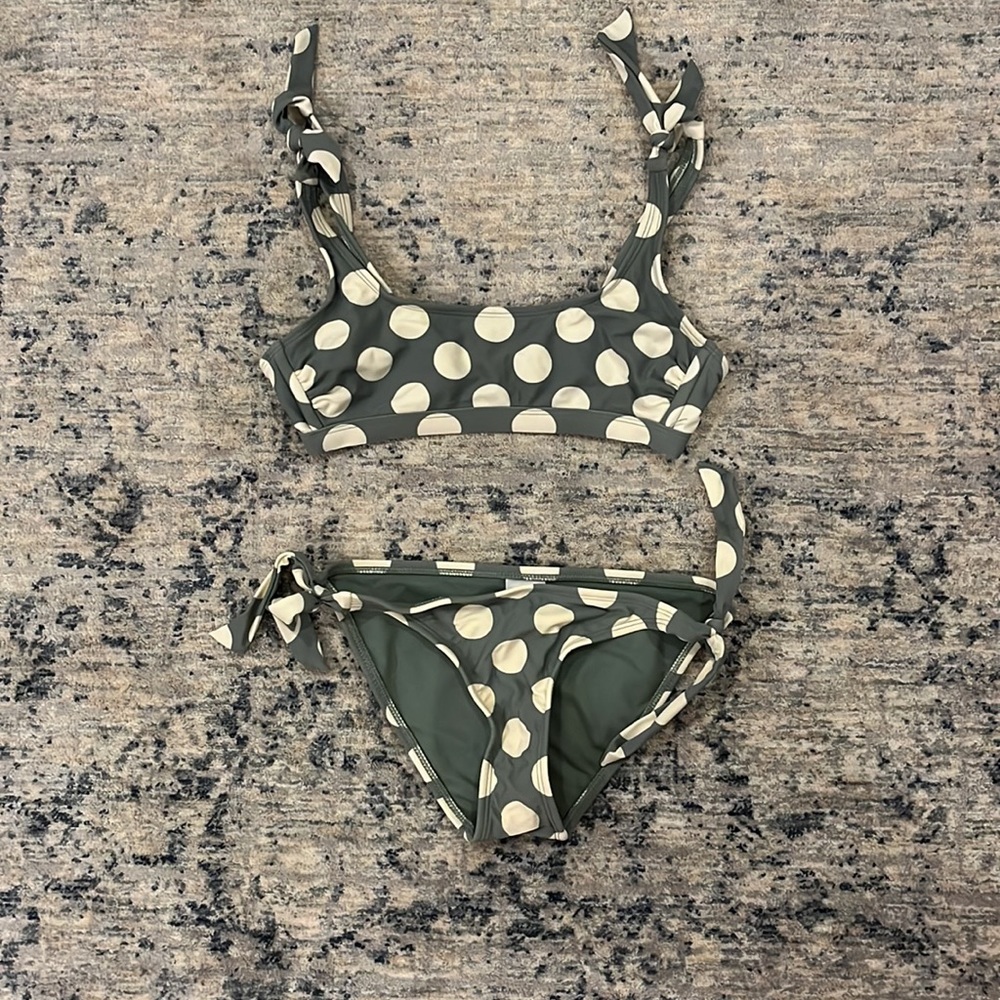 Green bikini top and bottoms with white polkadots!!
